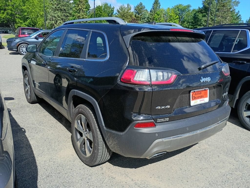 Used 2019 Jeep Cherokee Limited with VIN 1C4PJMDX7KD463596 for sale in Grand Rapids, Minnesota