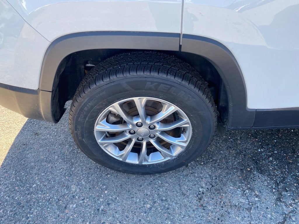 2022 Jeep Cherokee Latitude Lux