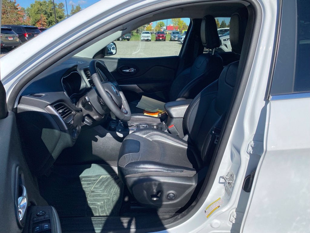 2022 Jeep Cherokee Latitude Lux
