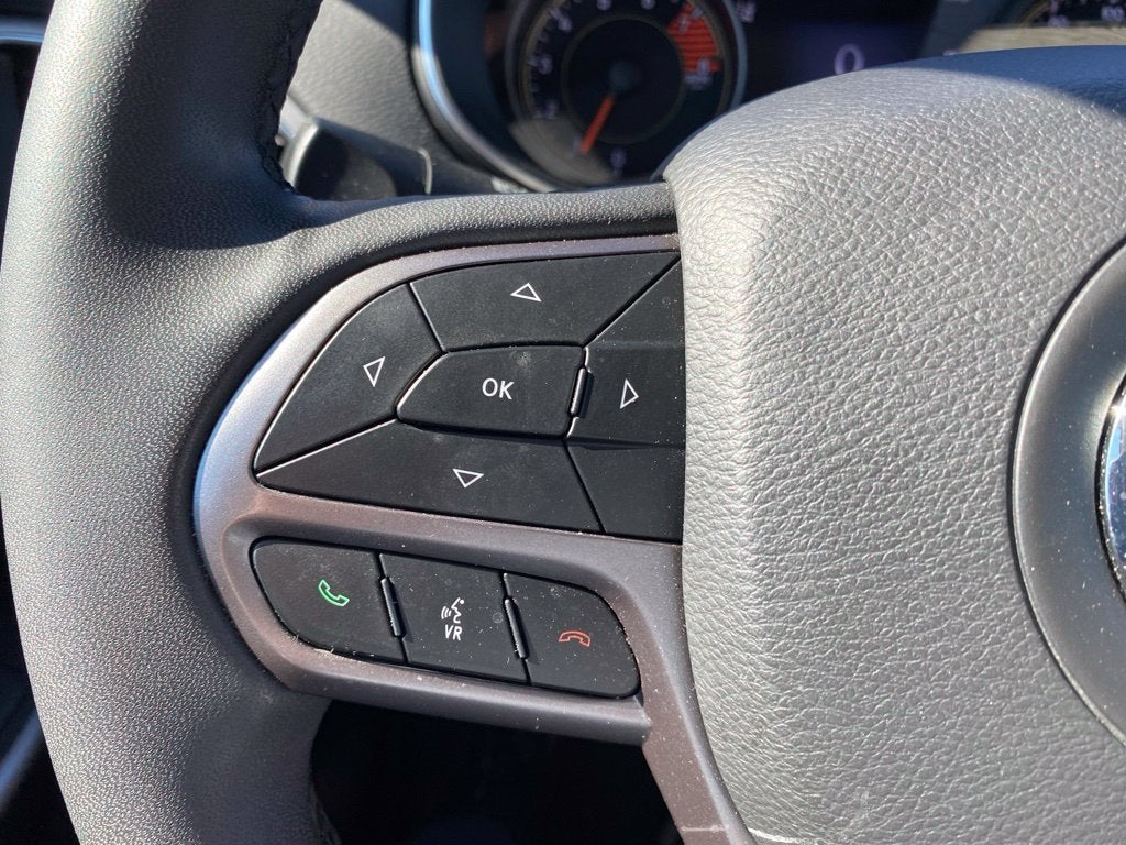 2022 Jeep Cherokee Latitude Lux