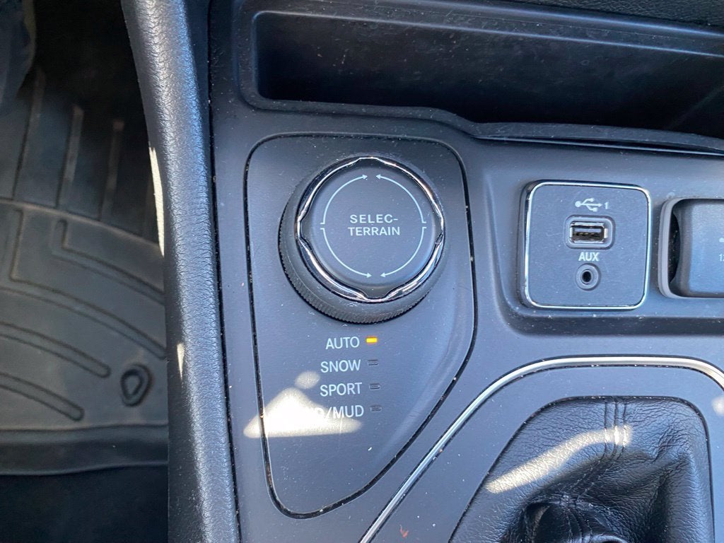 2022 Jeep Cherokee Latitude Lux