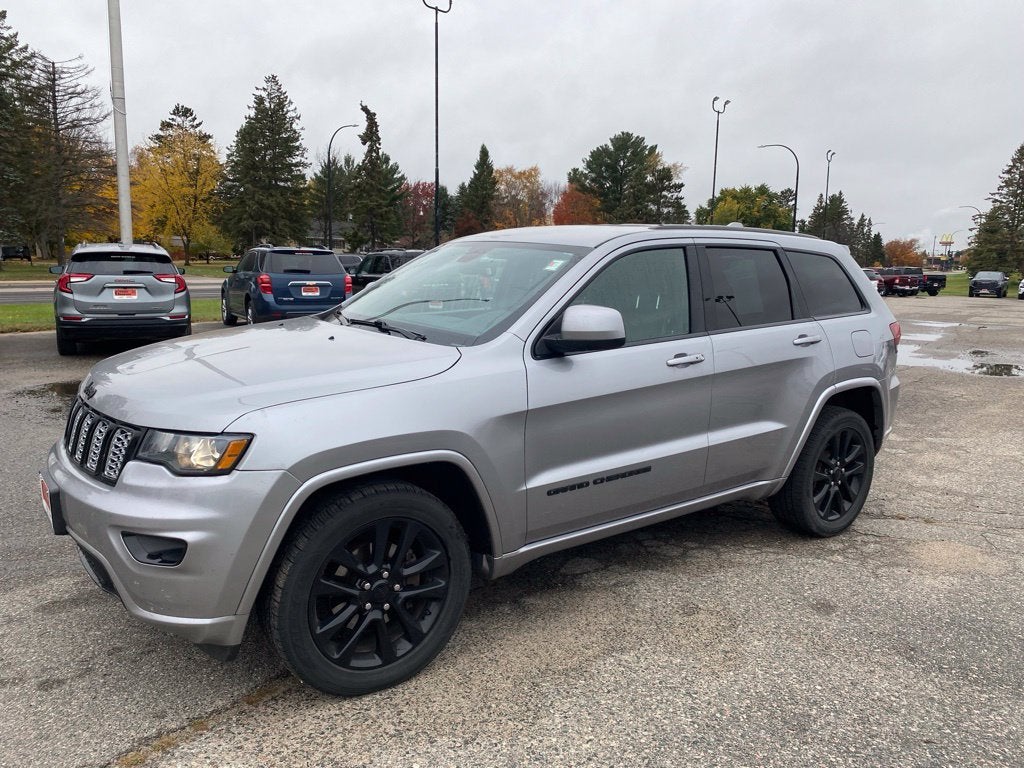 2017 Jeep Grand Cherokee Altitude