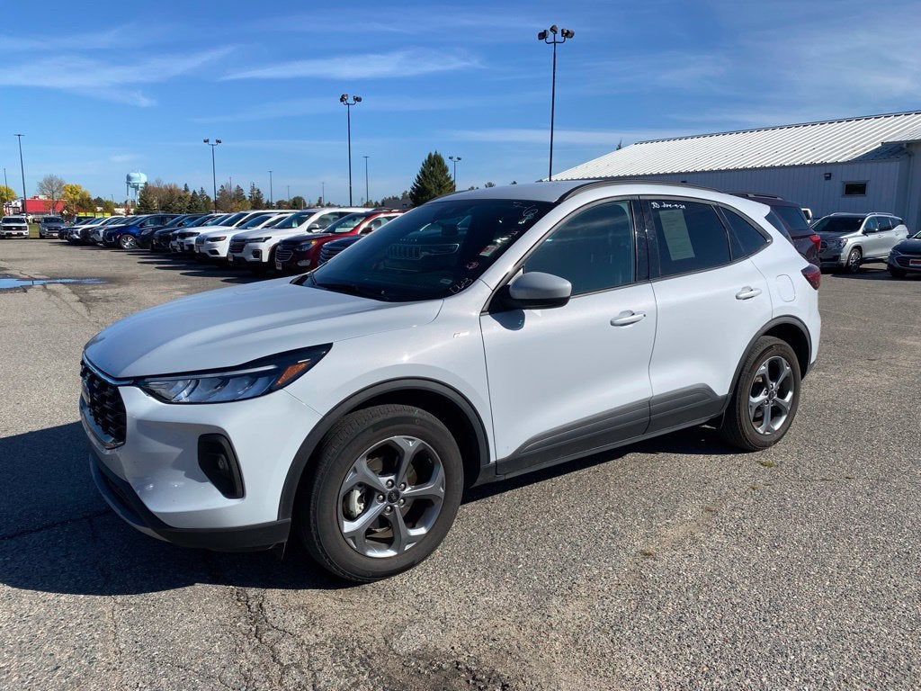 2025 Ford Escape ST-Line Select