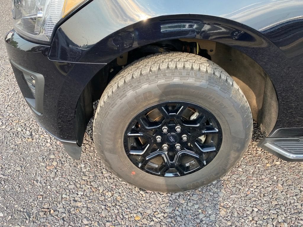 Used 2019 Ford Expedition XLT with VIN 1FMJU1JT6KEA21038 for sale in Grand Rapids, Minnesota