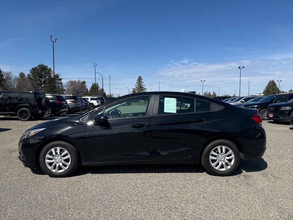 Used 2018 Chevrolet Cruze LS with VIN 1G1BC5SM4J7232180 for sale in Grand Rapids, Minnesota