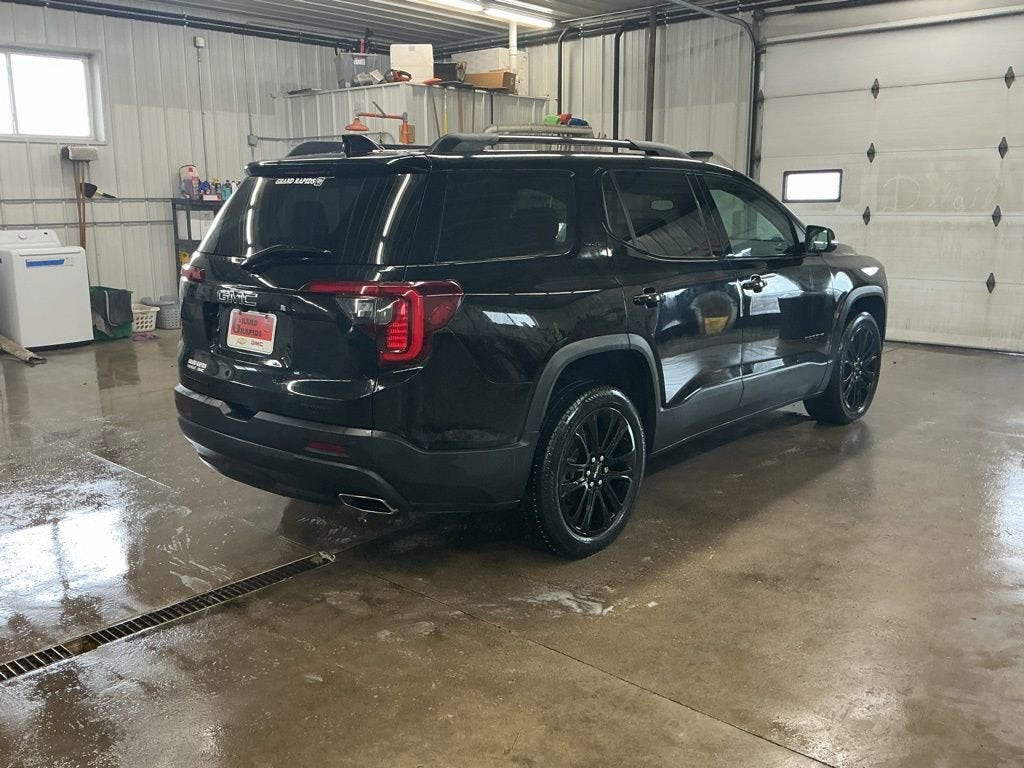 2022 GMC Acadia SLT