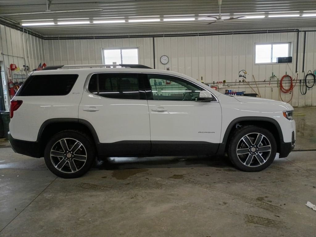 2021 GMC Acadia SLT