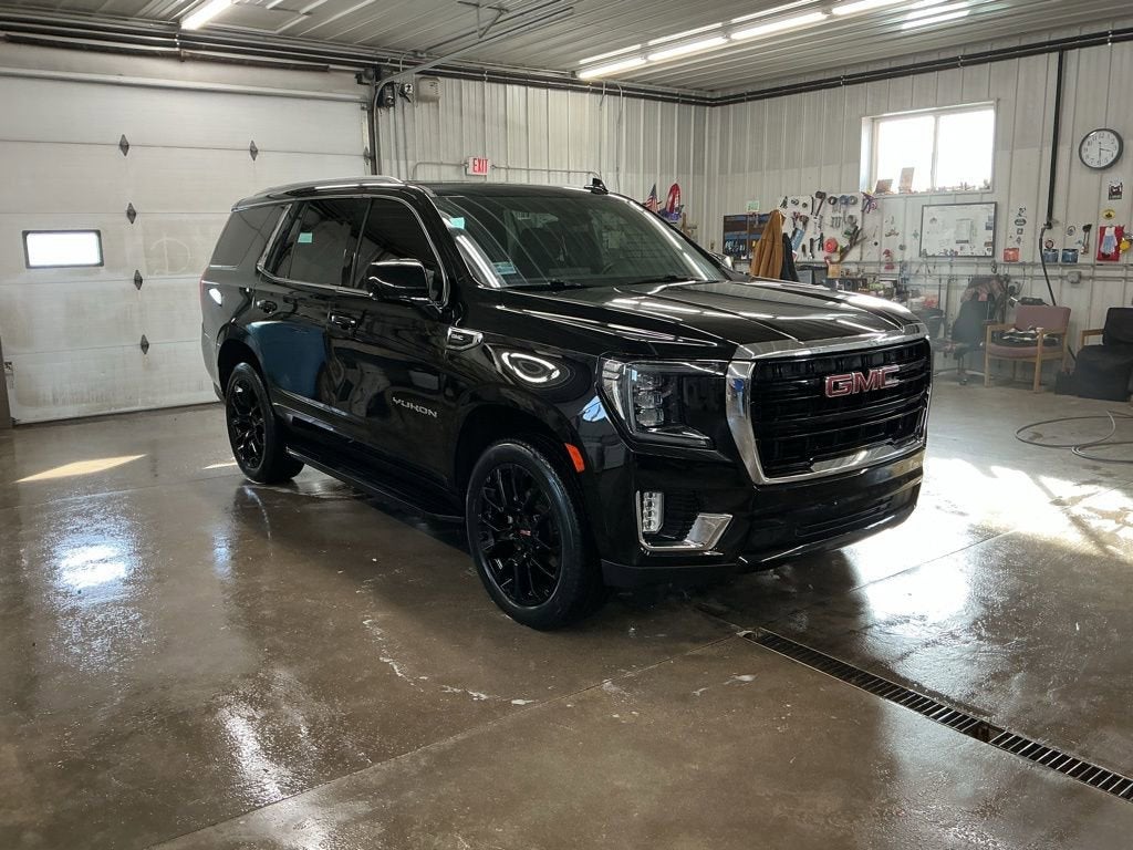 2023 GMC Yukon SLE