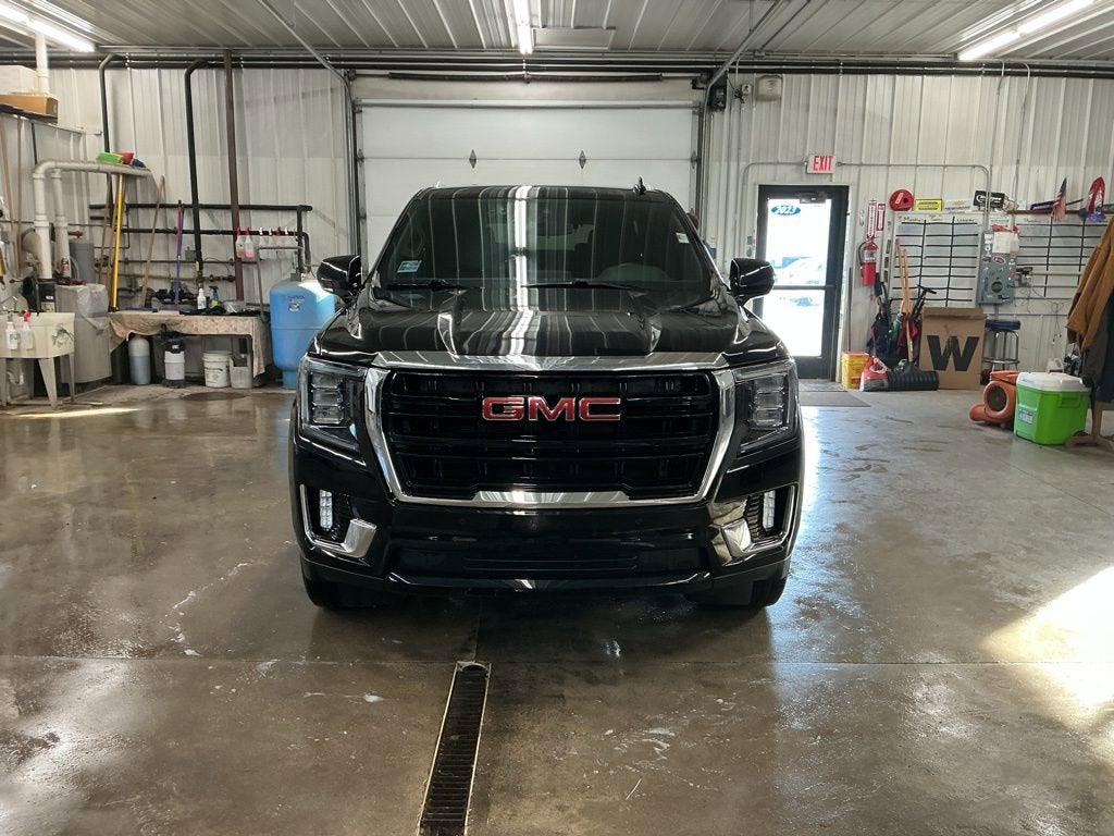 2023 GMC Yukon SLE