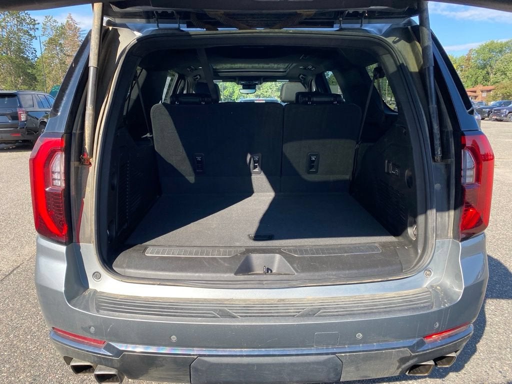 2025 GMC Yukon XL AT4