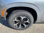 2025 GMC Yukon XL AT4