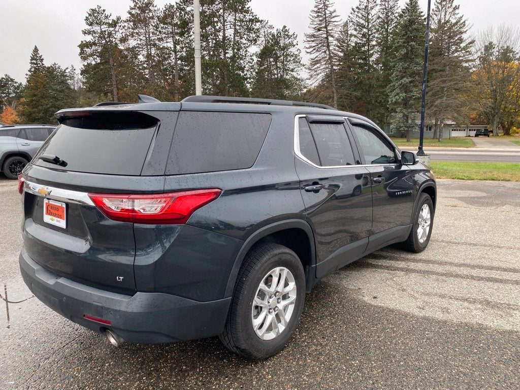 2021 Chevrolet Traverse LT Cloth