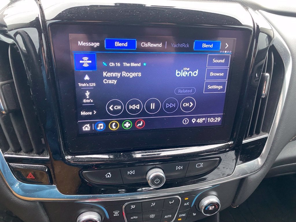 2021 Chevrolet Traverse LT Cloth
