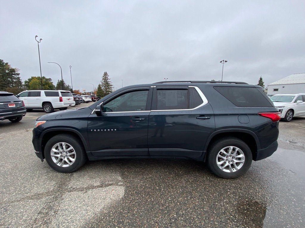 2021 Chevrolet Traverse LT Cloth