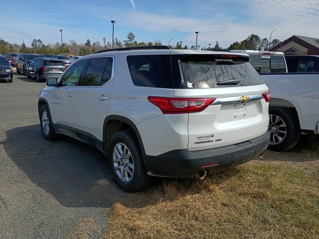 Used 2020 Chevrolet Traverse 1LT with VIN 1GNEVGKW9LJ163897 for sale in Grand Rapids, Minnesota