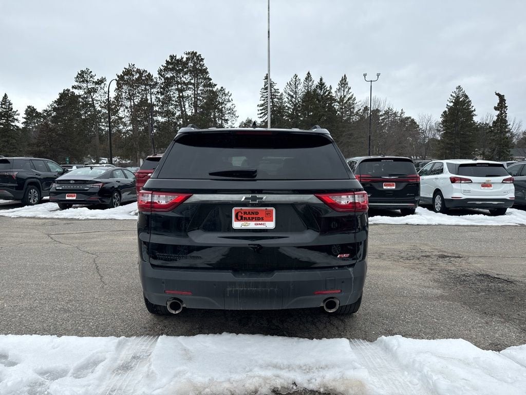 2021 Chevrolet Traverse RS