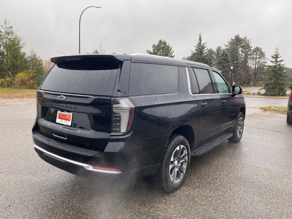 2027 Chevrolet Suburban LT
