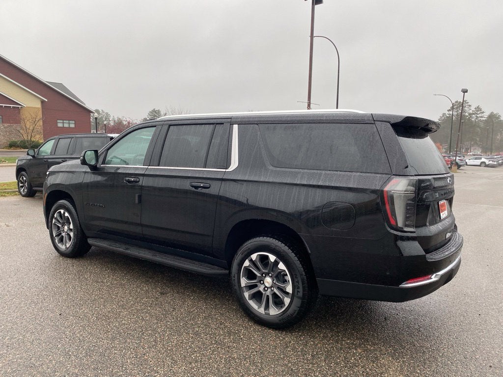 2027 Chevrolet Suburban LT