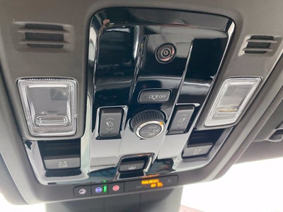 2027 Chevrolet Suburban LT