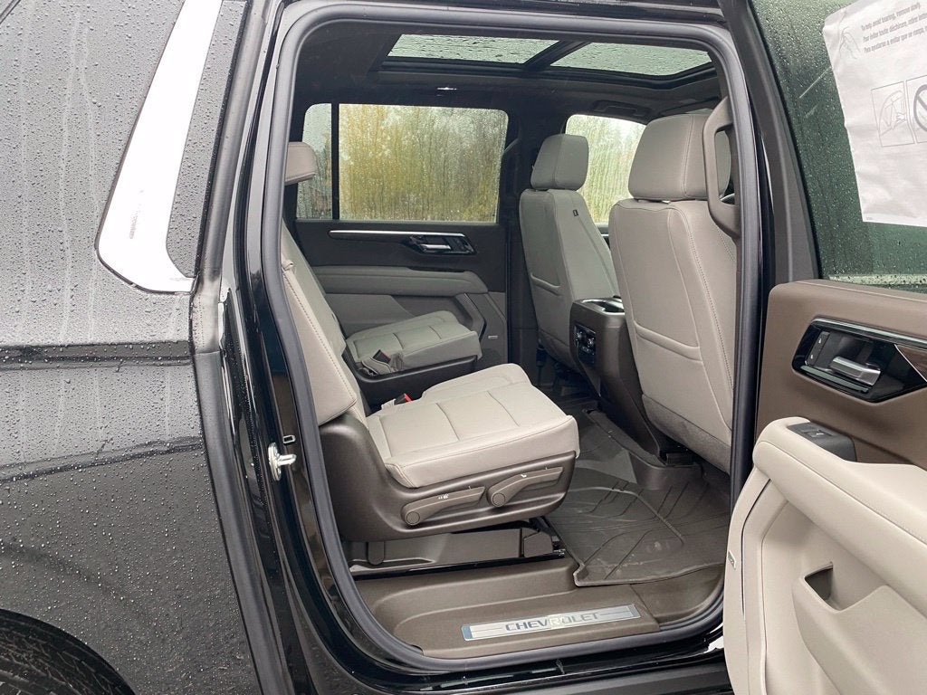 2027 Chevrolet Suburban LT