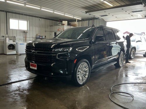 2022 Chevrolet Suburban RST
