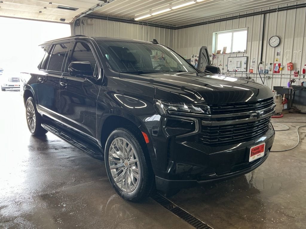 2022 Chevrolet Suburban RST