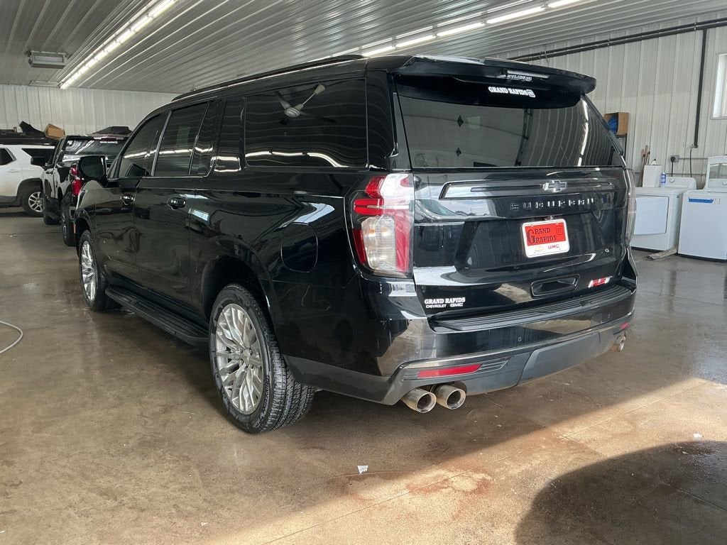 2022 Chevrolet Suburban RST