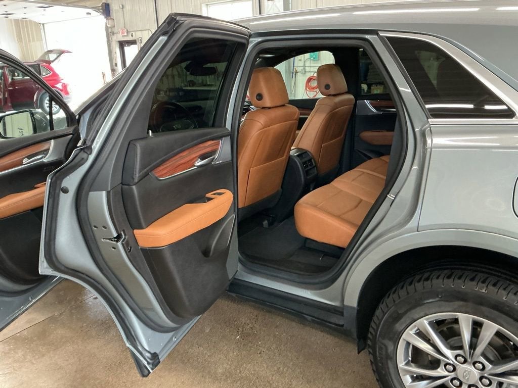2023 Cadillac XT5 Premium Luxury