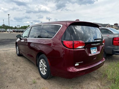 2020 Chrysler Voyager LX