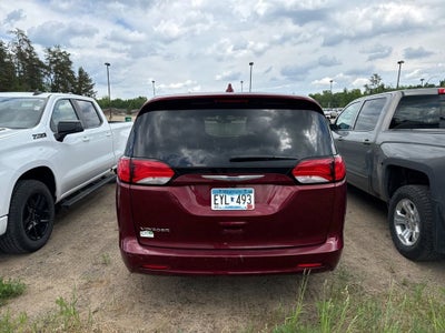 2020 Chrysler Voyager LX