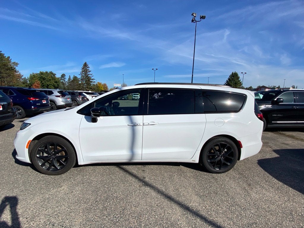 2025 Chrysler Pacifica Limited