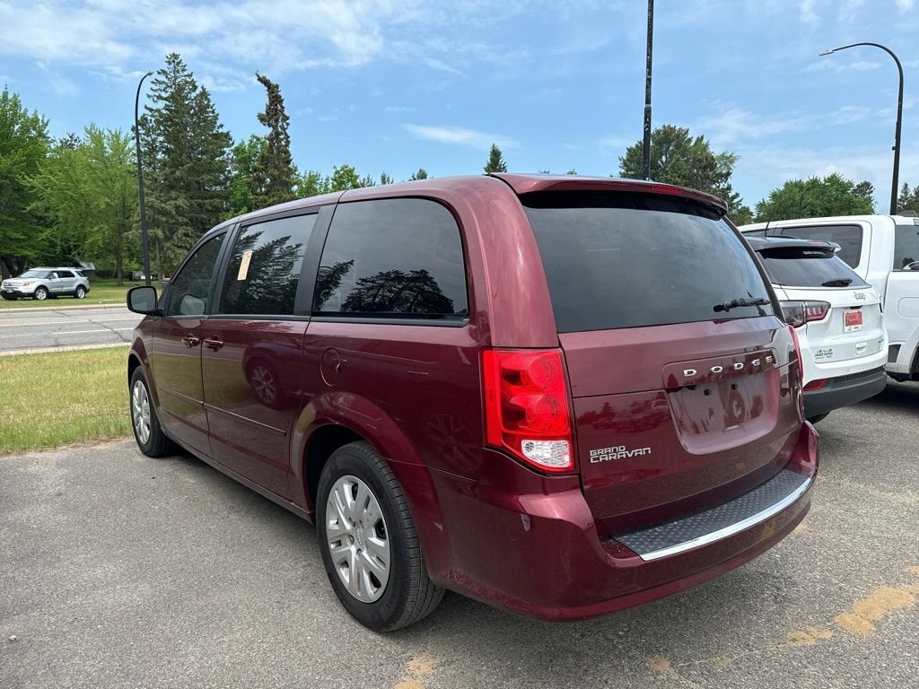 Used 2017 Dodge Grand Caravan SE with VIN 2C4RDGBG4HR855171 for sale in Grand Rapids, Minnesota