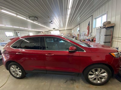2021 Ford Edge Titanium