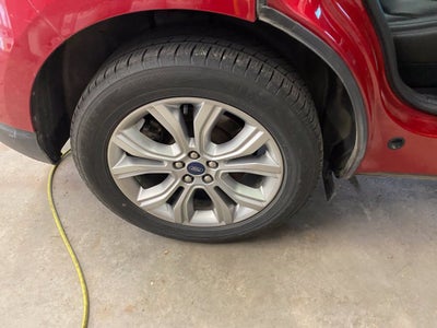 2021 Ford Edge Titanium