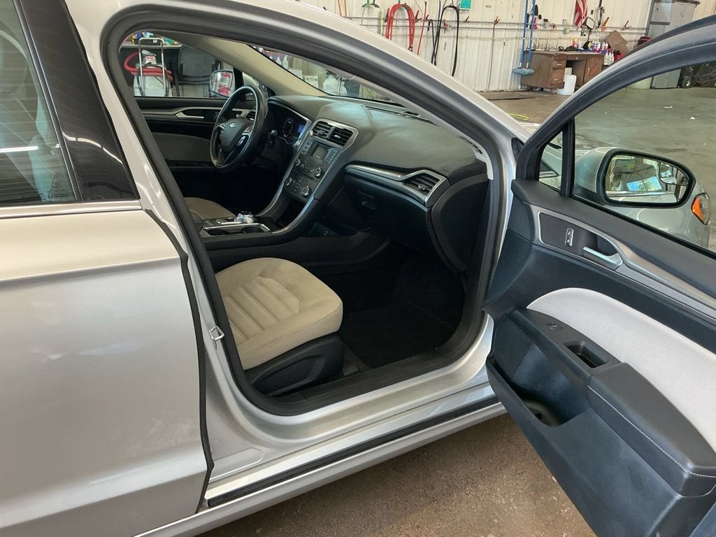 2017 Ford Fusion S