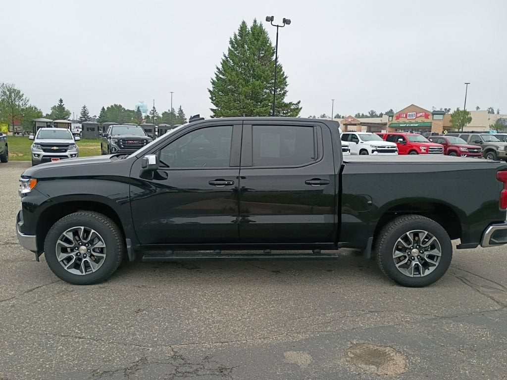 Used 2025 Chevrolet Silverado 1500 LT with VIN 3GCPKKEK2SG184516 for sale in Grand Rapids, Minnesota
