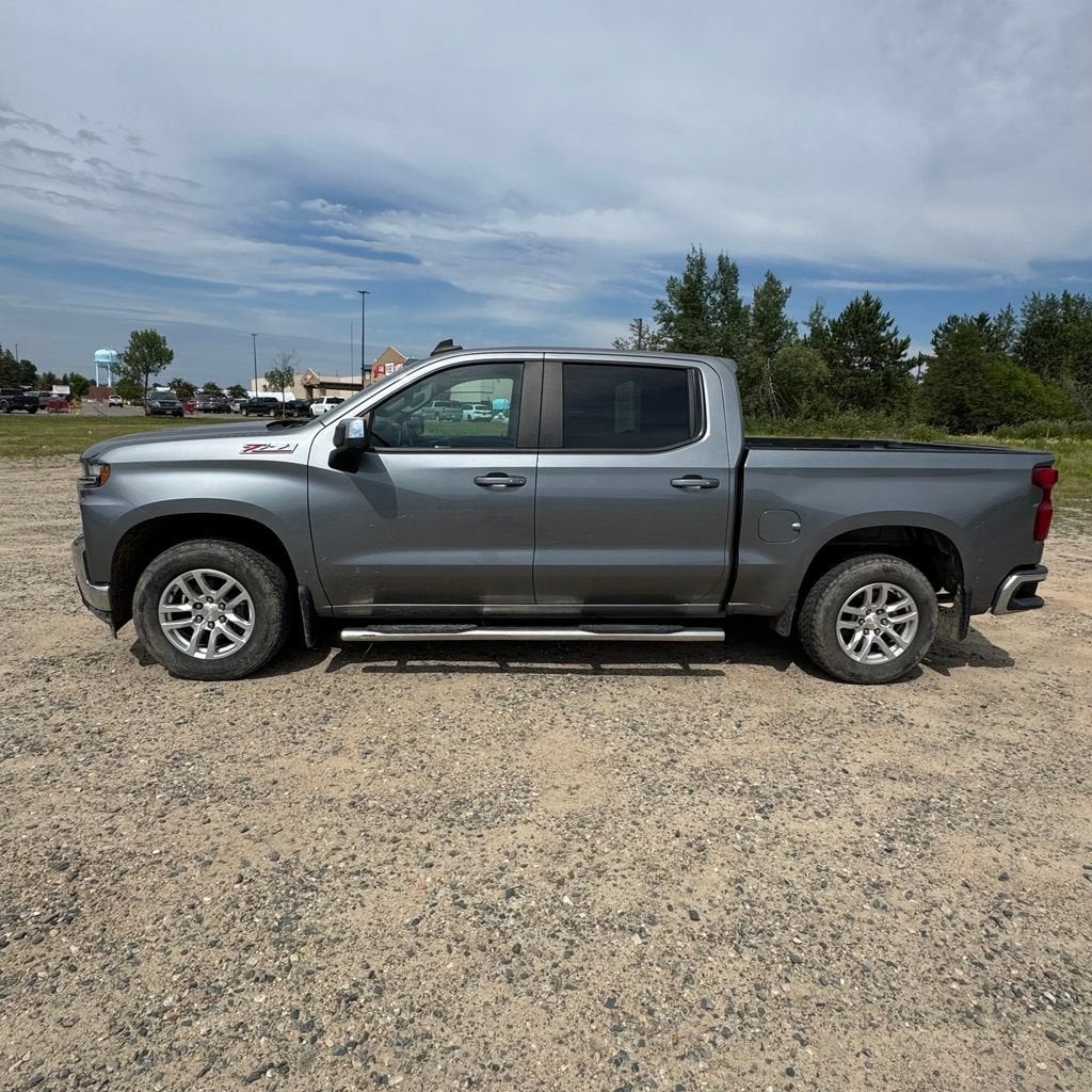 Used 2019 Chevrolet Silverado 1500 LT with VIN 3GCUYDED2KG154236 for sale in Grand Rapids, Minnesota