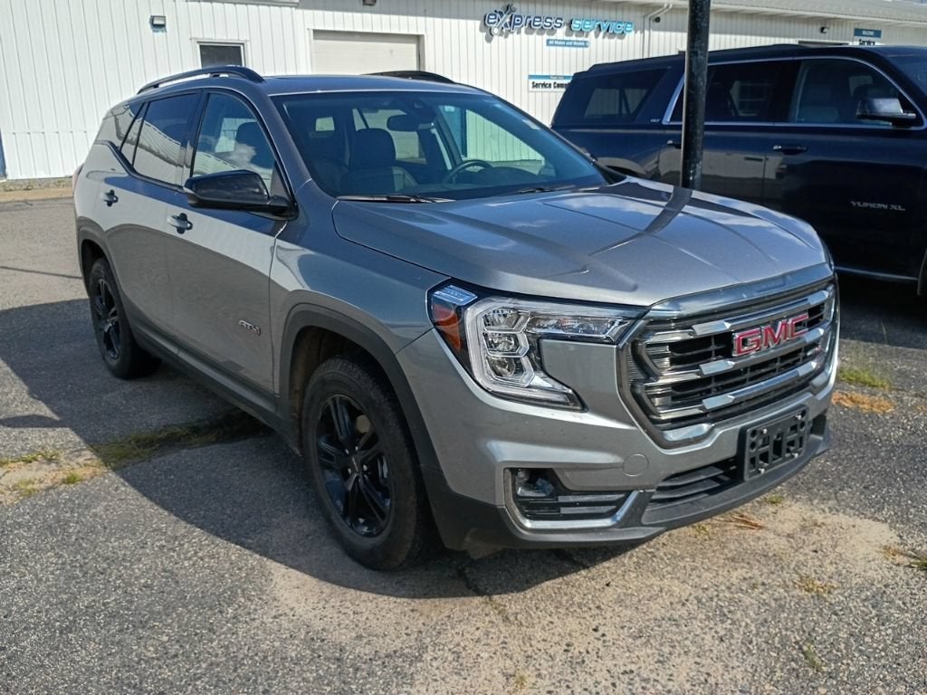 2023 GMC Terrain AT4