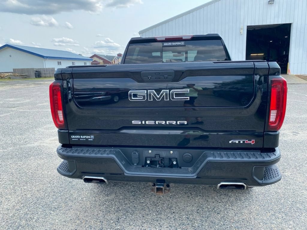 2022 GMC Sierra 1500 Limited AT4