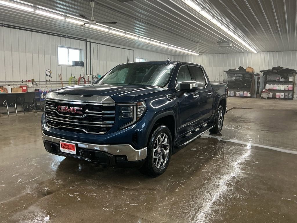2022 GMC Sierra 1500 SLT