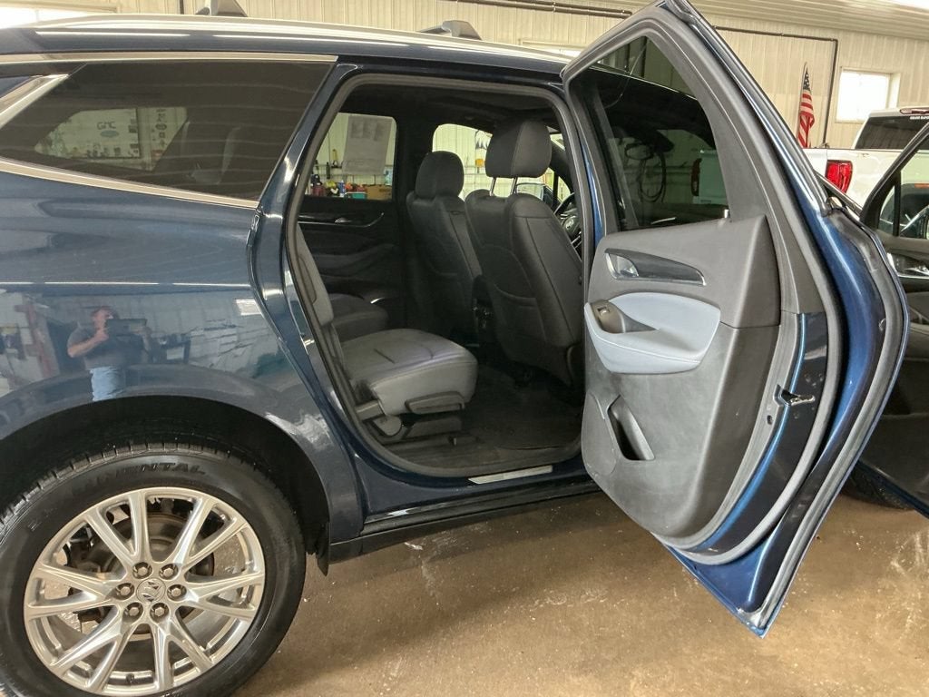 2024 Buick Enclave Essence