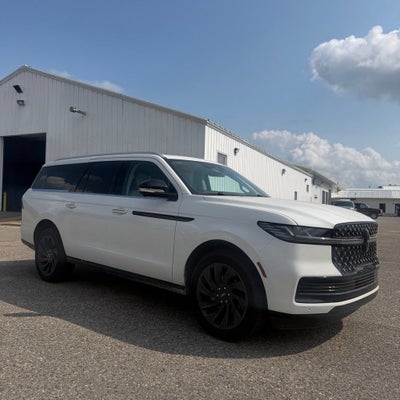 2025 Lincoln Navigator L Black Label