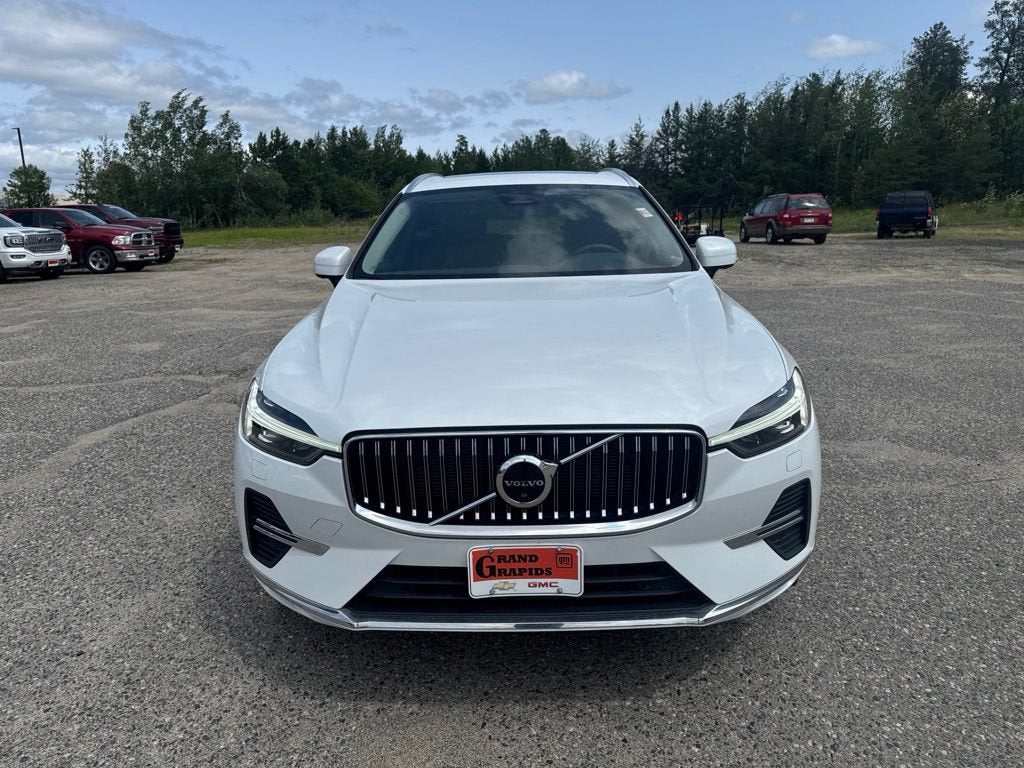 2023 Volvo XC60 Plus Bright Theme
