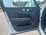 2023 Volvo XC60 Plus Bright Theme